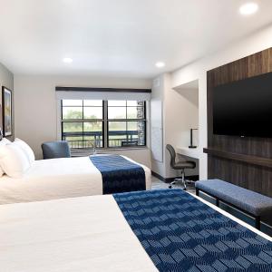 Suite with Balcony