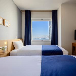 Casual Twin Room with Night View - Non-Smoking