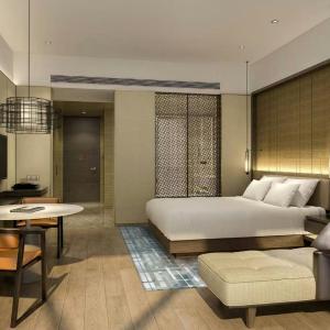 King Room with Mountain View