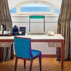 Attic Double Room - Sea Side