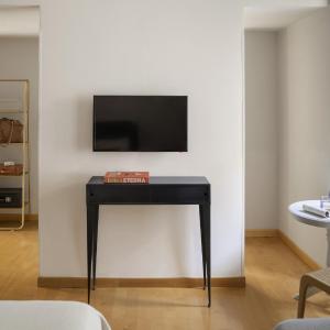 Executive One-Bedroom Apartment 
