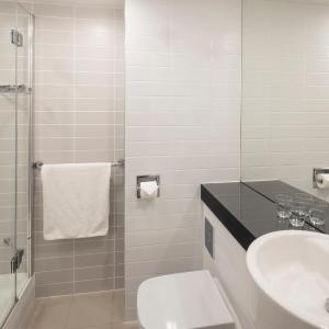 Standard Double Room with Free Hot Breakfast