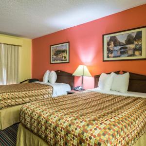 Double Room with Two Double Beds - Non-Smoking