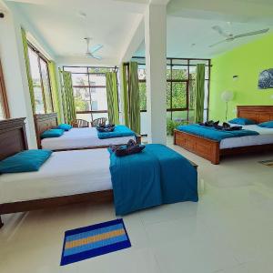 Triple Room with Pool View