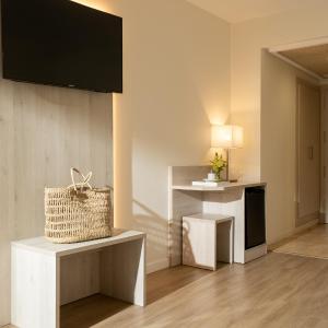 Double Room with Balcony (2 Adults + 1 Child)