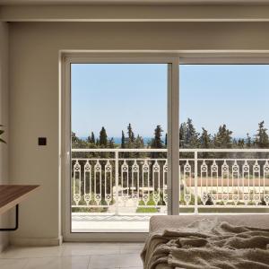 Two-Bedroom Apartment with Side Sea View
