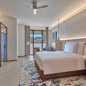 Classic King Room with Pool View