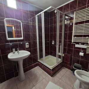 Family Room with Shower