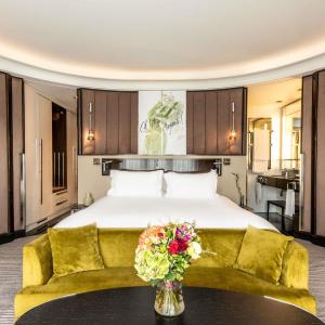 Luxury King Room