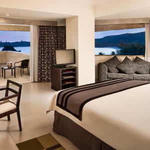 Preferred Club Junior Suite with Hot Tub