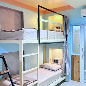 Bed in 8-Bed Mixed Dormitory Room