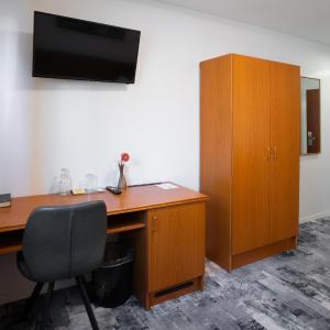 Single Room with Private Bathroom