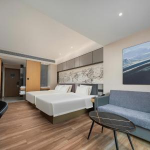 Jimu Family Room 