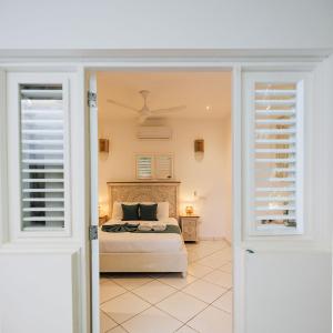 Queen Room with Garden View