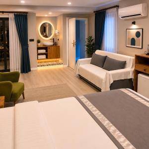 Junior Suite with Balcony