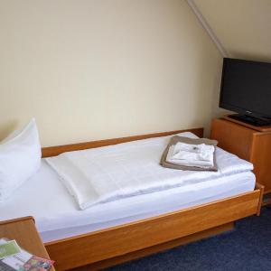 Standard Single Room with Shower