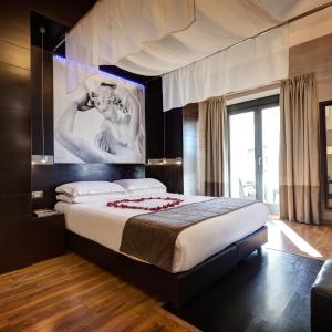  Royal Wellness Suite with Balcony