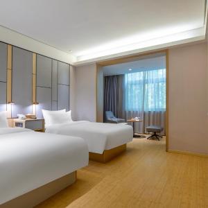 Twin Room with Shower