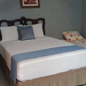 Studio Apartment with Sea View
