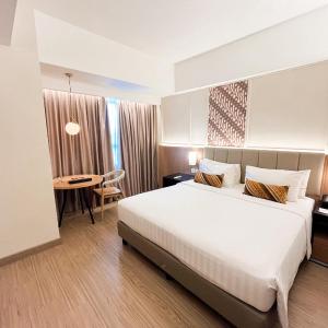 Ambassador Room