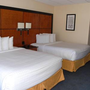 Standard Queen Room with Two Queen Beds - Non-Smoking