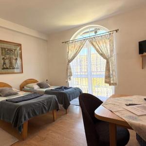 Large Twin Room
