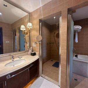 TianFeng Building Family Suite