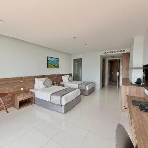 Twin Room with Sea View
