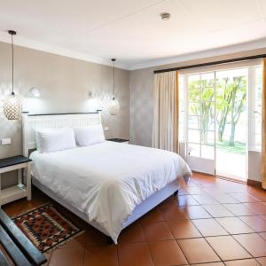 Comfort Queen Room