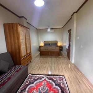 Apartment with Garden View