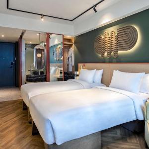 Tribe Comfort with Two Single Beds and Unlimited Self-Service Laundry