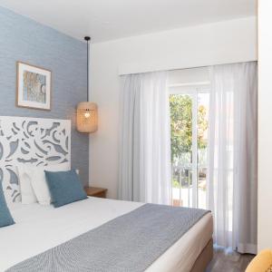 Standard Double Room with Land View