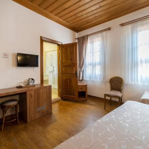 Basic Triple Room