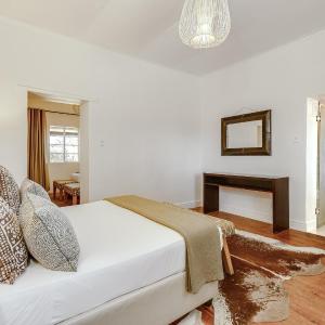 Guest house Family Unit 1 with 2 Game Drives