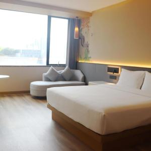 King Room - Mobility Accessible 