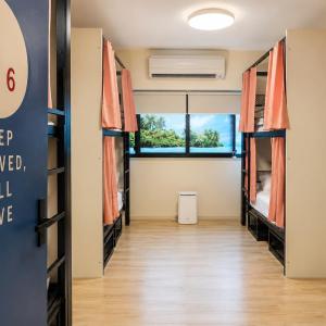 8 Bed Continental Female Dorm (Ages 18-35 Only)