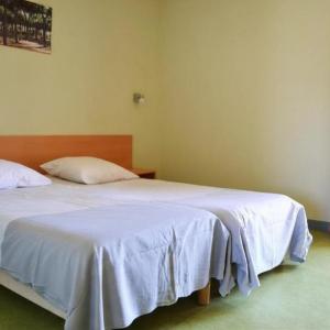 One-Bedroom Apartment (2 Adults)