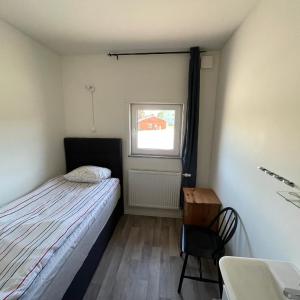Single Room with Shared Bathroom