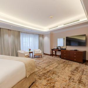 Royal Two-Bedroom Suite