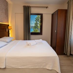 Comfort Triple Room with Sea View