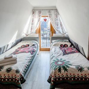 Triple Room with Mountain View