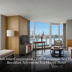 Two-Bedroom Suite with Sea View and Kitchen