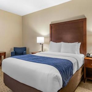 Double Room with One Double Bed - Disability Access/Non-Smoking