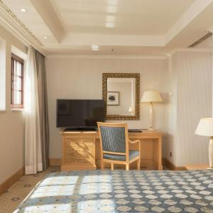 Executive Suite Double Use