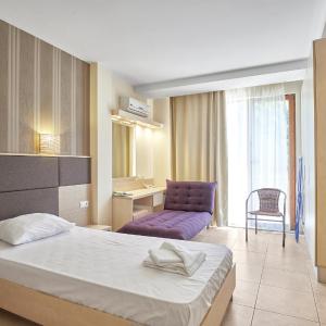 Small Twin Room