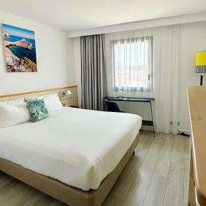Classic Double Room - Sea Side