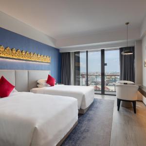 Deluxe Twin Room with City View