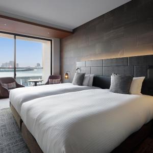Standard Twin Room with Balcony