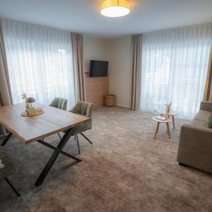 Deluxe Family Room - Annex