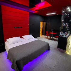 Deluxe Suite with Spa Bath